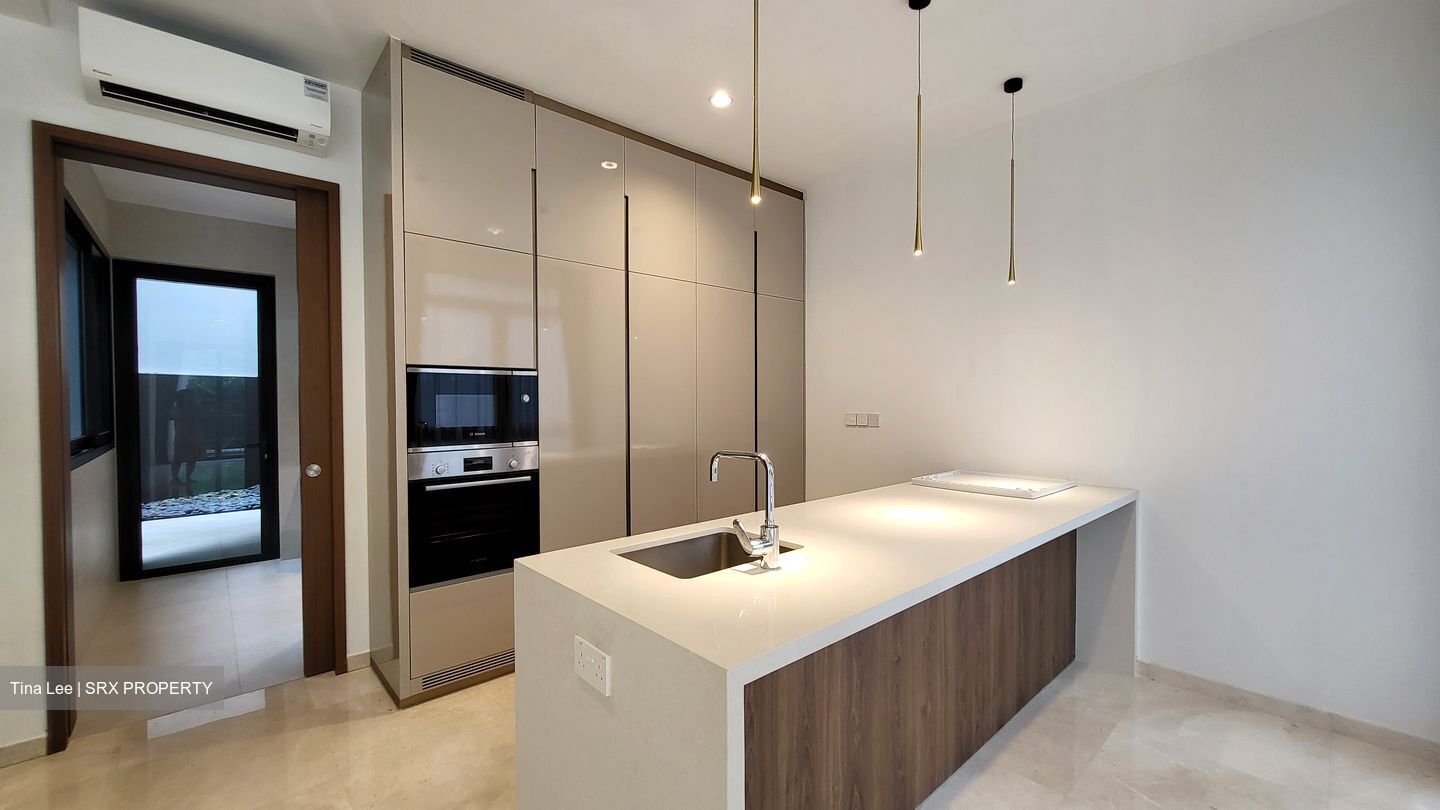 Cashew Green (D23), Terrace #445950591